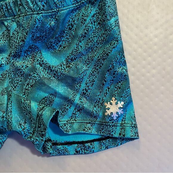 Snowflake Gymnastics Shorts AXS - Picture 2 of 4